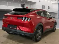 Gebraucht Ford Mustang Mach-E Extended Range 216 kW (294 PS) 2023 Rot SUV