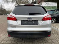 Gebraucht Ford Focus Trend 105 PS (77 kW) 2011 Silber Kombi