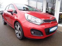 Gebraucht Kia Rio Spirit 109 PS (80 kW) 2013 Rot Limousine