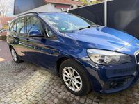 Second-hand BMW 218 150 CP (110 kW) 2017 Albastru Break