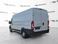 Gebraucht Opel Movano 140 PS (102 kW) 2024 Lackierung weiss icy/typ aussenverkleidung spiegel flach standard Van