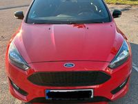 Gebraucht Ford Focus ST-Line 140 PS (102 kW) 2018 Rot Limousine