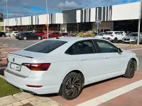 Gebraucht VW Jetta 116 PS (85 kW) 2019 Weiß Limousine