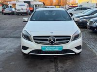 Gebraucht Mercedes A250 AMG 211 PS (155 kW) 2015 Calcitweiss  unilack Limousine