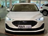 Używany Ford Focus Titanium X 125 KM (91 kW) 2024 Biały Sedan/Limuzyna