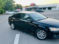 Gebraucht VW Jetta 105 PS (77 kW) 2011 Schwarz Limousine