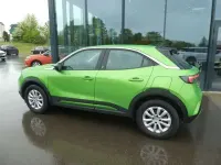 Usado Opel Mokka-e Edition 100 kW (136 HP) 2022 Verde SUV