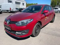 Używany Renault Mégane Dynamique 116 KM (85 kW) 2014 Czerwony Sedan/Limuzyna