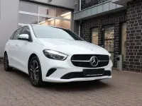 Gebraucht Mercedes B220 190 PS (139 kW) 2023 Weiß Kleinwagen