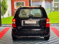 Gebraucht Kia Carnival 185 PS (136 kW) 2010 Schwarz Van / Kleinbus