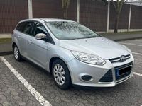 Gebraucht Ford Focus 116 PS (85 kW) 2011 Silber Kombi