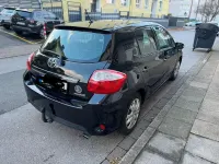 Gebraucht Toyota Auris 99 PS (72 kW) 2010 Schwarz Kleinwagen