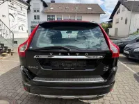 Gebraucht Volvo XC60 Momentum 190 PS (139 kW) 2017 Schwarz SUV