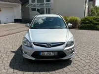 Gebraucht Hyundai i30 90 PS (66 kW) 2012 Silber Kleinwagen