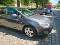 Gebraucht Opel Astra 74 PS (54 kW) 2011 Grau Kleinwagen