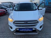 Gebraucht Ford Kuga Trend 120 PS (88 kW) 2019 Weiß SUV