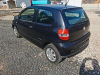 Gebraucht VW Fox 54 PS (39 kW) 2009 Schwarz Kleinwagen