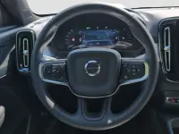 Gebraucht Volvo XC40 Core 163 PS (119 kW) 2025 Onyx black SUV
