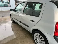 Gebraucht Renault Clio Expression 75 PS (55 kW) 2003 Silber Kleinwagen