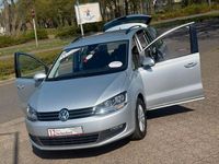 Gebraucht VW Sharan Comfortline 150 PS (110 kW) 2020 Reflexsilber metallic Van / Kleinbus