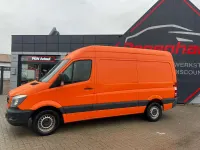 Gebraucht Mercedes Sprinter 143 PS (105 kW) 2018 Orange Van