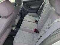 Usata Seat Leon Stella 101 CV (74 kW) 2000 Grigio Utilitaria