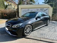 Gebraucht Mercedes E300 AMG 231 PS (169 kW) 2015 Schwarz Limousine