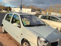 Gebraucht Renault Clio II 107 PS (78 kW) 2002 Grau Kleinwagen