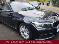 Gebraucht BMW 725 211 PS (155 kW) 2018 Blau Limousine