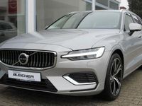 Gebraucht Volvo V60 Plus 335 PS (246 kW) 2023 735 silver dawn Kombi