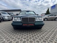 Gebraucht Mercedes E200 Edition 136 PS (100 kW) 1996 Grün Cabrio