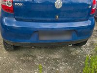 Usata VW Fox 75 CV (55 kW) 2005 Blu Utilitaria