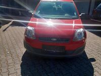 Gebraucht Ford Fiesta 70 PS (51 kW) 2005 Rot Kleinwagen