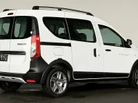 Gebraucht Dacia Dokker Stepway 131 PS (96 kW) 2020 Weiss / gletscherweiss / uni Van / Kleinbus