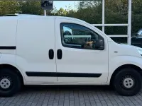 Gebraucht Fiat Fiorino 77 PS (56 kW) 2017 Weiß Van / Kleinbus