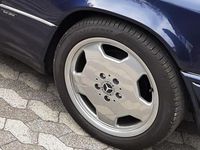 Gebraucht Mercedes E220 Edition 150 PS (110 kW) 1996 Blau Cabrio