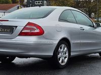 Gebraucht Mercedes CLK200 163 PS (119 kW) 2005 Silber Coupé
