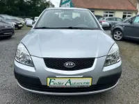 Gebraucht Kia Rio 97 PS (71 kW) 2009 Silber Limousine