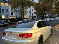 Gebraucht BMW 320 170 PS (125 kW) 2007 Silber Coupé