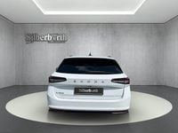 Gebraucht Skoda Superb Selection 150 PS (110 kW) 2024 Weiß Kombi
