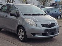 Gebraucht Toyota Yaris Cool 69 PS (50 kW) 2007 Silber Kleinwagen