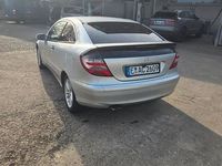 Gebraucht Mercedes C180 129 PS (94 kW) 2002 Silber Coupé