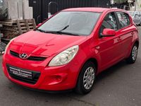 Gebraucht Hyundai i20 Edition 77 PS (56 kW) 2011 Rot Limousine