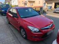 Gebraucht Hyundai i30 108 PS (79 kW) 2010 Rot Kleinwagen