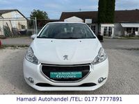 Gebraucht Peugeot 208 Active 82 PS (60 kW) 2013 Weiß Kleinwagen