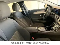 Gebraucht Mercedes E300 Avantgarde 306 PS (225 kW) 2022 Schwarz Limousine