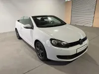 Gebraucht VW Golf Cabriolet Pure 105 PS (77 kW) 2013 Weiß Cabrio