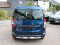 Gebraucht Dacia Dokker Celebration 116 PS (85 kW) 2019 Blau Van / Kleinbus