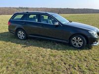 Gebraucht Mercedes E220 170 PS (125 kW) 2015 Schwarz Limousine