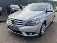 Gebraucht Mercedes B180 122 PS (89 kW) 2011 Silber Kleinwagen